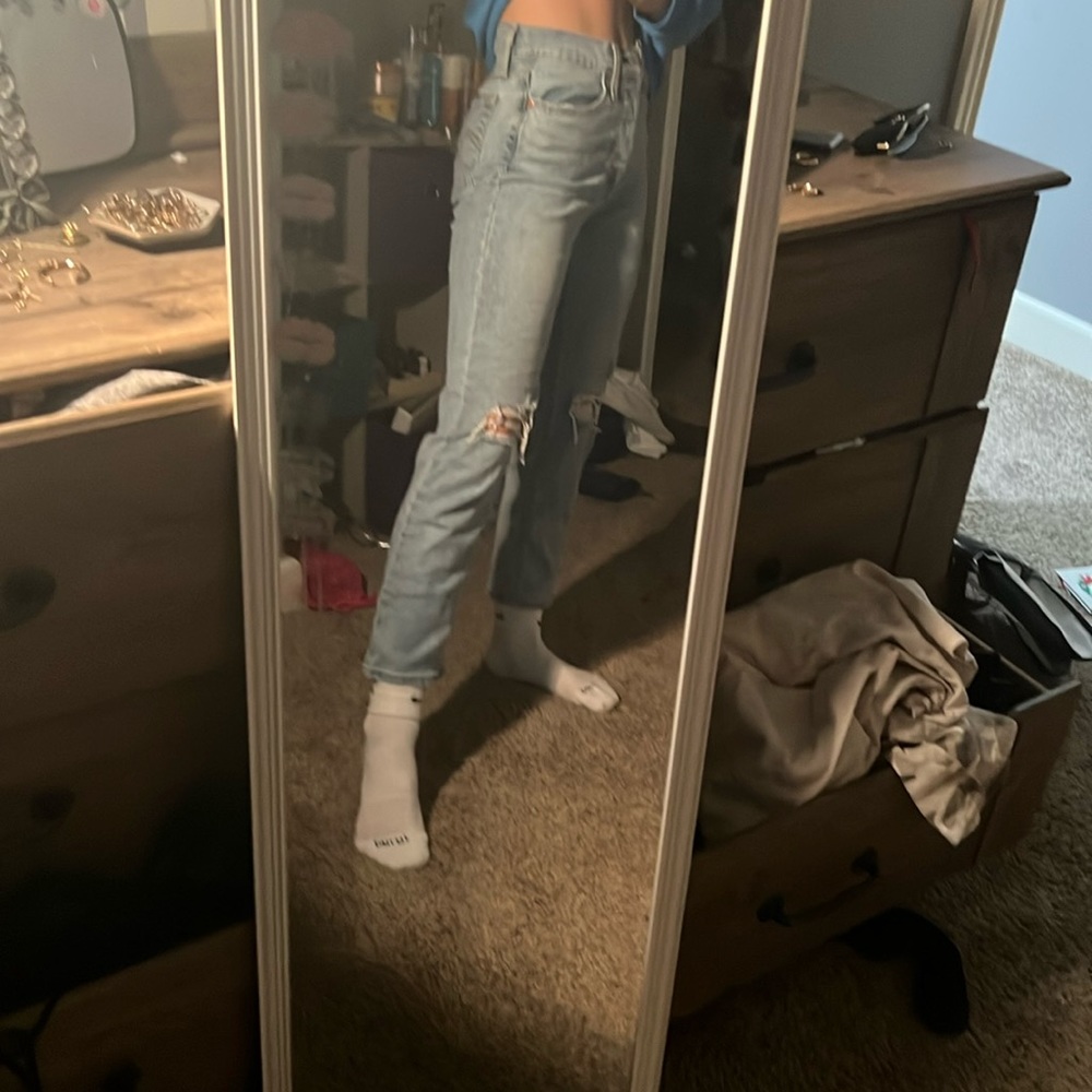 Levi straight leg blue jeans